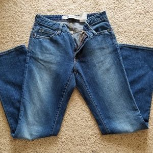 Gap Bootcut size 2 Regular